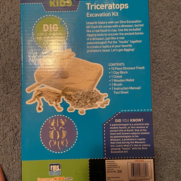 Dinosaur Excavation kit - Picture 2 of 2
